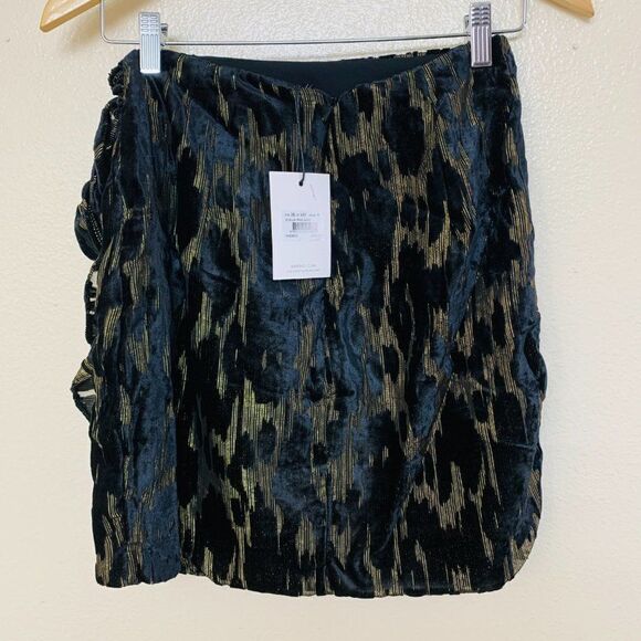 Bardot Ariella Mini Skirt Black Metallic Velvet - Picture 6 of 10